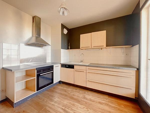 Appartement T4 avec loggia de 78m² ? St Apollinaire (La Fleuriée)