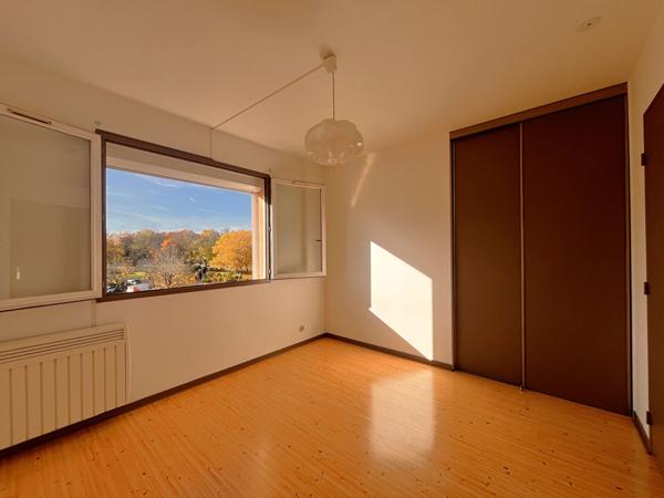 Appartement T4 avec loggia de 78m² ? St Apollinaire (La Fleuriée)