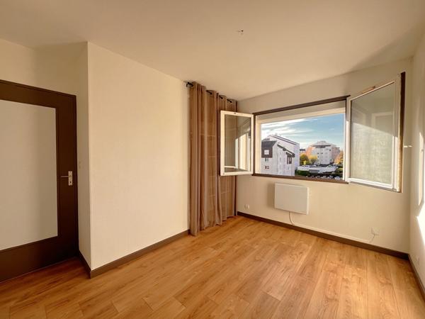 Appartement T4 avec loggia de 78m² ? St Apollinaire (La Fleuriée)