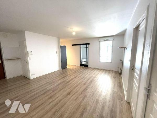 MAIL FRANÇOIS MITTERRAND - APPARTEMENT TYPE 3 AVEC ASCENSEUR ET GARAGE SÉCURISÉ
Idéalement sit...