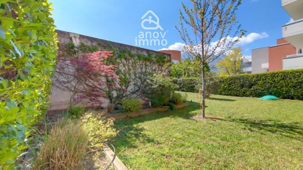 Rez de jardin
                                                                                                                                                                                                                                                                                                                        5 pièce(s)                                                                                                                                                                                                          4 chambre(s)                                                                                                                                                                                                          95.18  m²