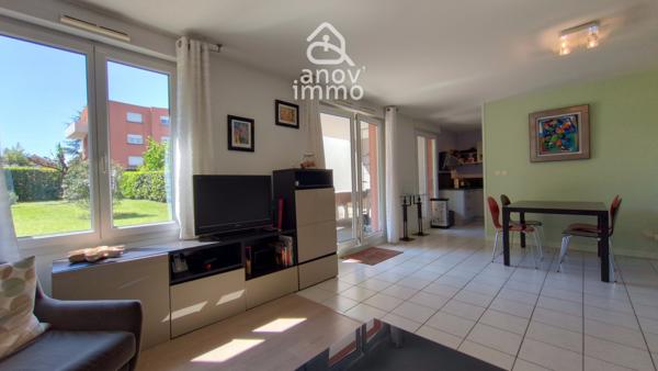 Rez de jardin
                                                                                                                                                                                                                                                                                                                        5 pièce(s)                                                                                                                                                                                                          4 chambre(s)                                                                                                                                                                                                          95.18  m²