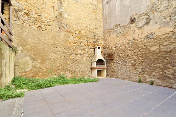 Maison Nevian 4 pièce(s) 99 m2