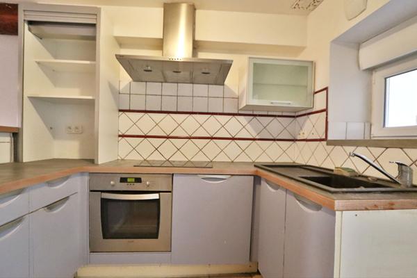 Maison Nevian 4 pièce(s) 99 m2