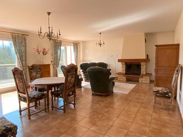 Maison Orrouy 5 pièce(s) 166.5 m2