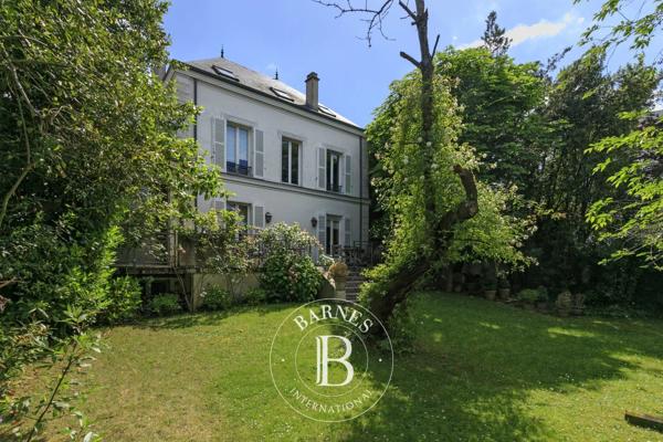 Saint-Maur-des-Fossés, Maison 5 Chambres -  248 m² à vendre