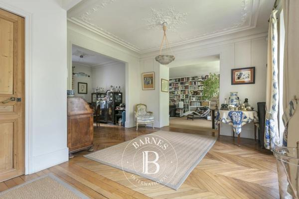 Saint-Maur-des-Fossés, Maison 5 Chambres -  248 m² à vendre