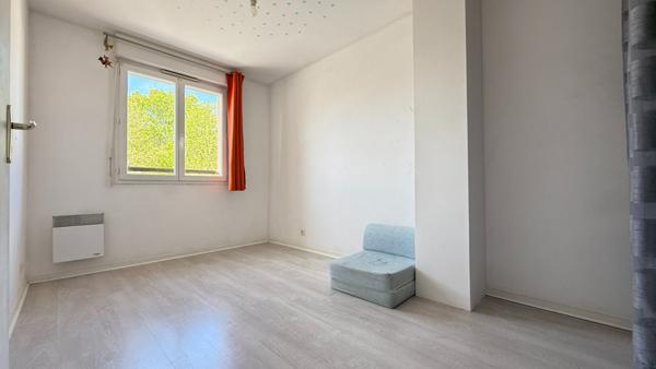 Maison 3 chambres + bureau à LA ROCHE SUR YON - ZONE SUD à vendre