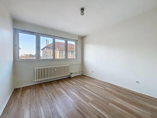 Ensemble immobilier avec dépendances et potentiel d’aménagement !!!