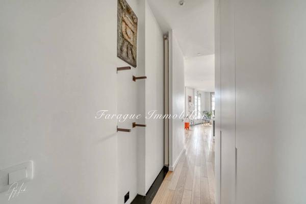 Appartement d’exception avec panorama unique sur la Porte Saint-Denis