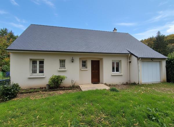 Centre-ville, maison lumineuse avec garage et jardin arboré