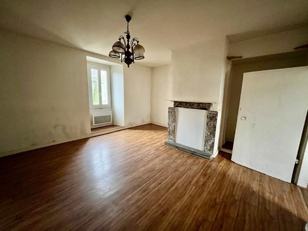 Appartement à vendre |  Saint-Yrieix-la-Perche |  4 pièces | 81 m²