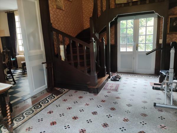 À vendre - Maison ancienne, 14 pièces située à Joué-lès-Tours (37300)