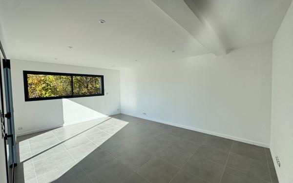 Maison à vendre    5 pièces • 113,80 m2 La Rochette