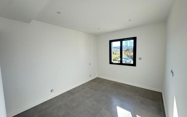 Maison à vendre    5 pièces • 113,80 m2 La Rochette