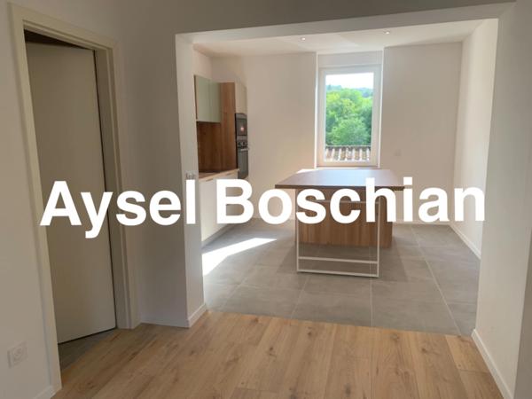 MAISON 86M2 -JARDIN- GARAGE 2 VOITURES