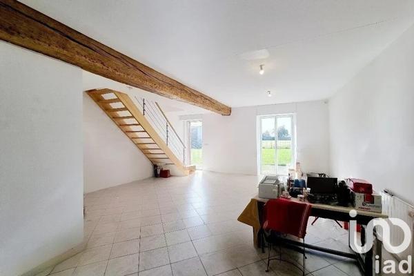 Maison de village 3 pièces de 86 m² à Oinville-Saint-Liphard (28310)
