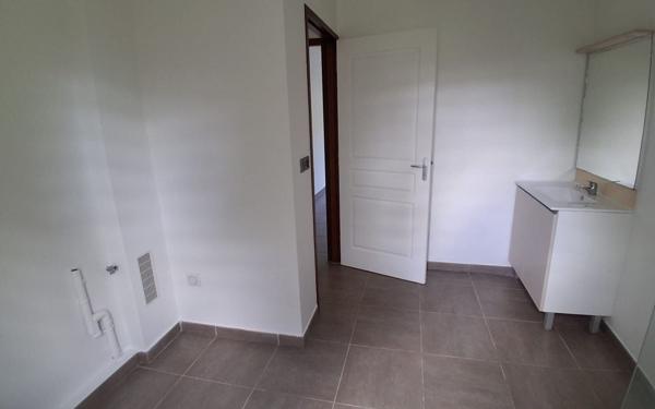 Appartement à vendre    2 pièces • 42,94 m2 Remire-Montjoly