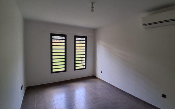 Appartement à vendre    2 pièces • 42,94 m2 Remire-Montjoly