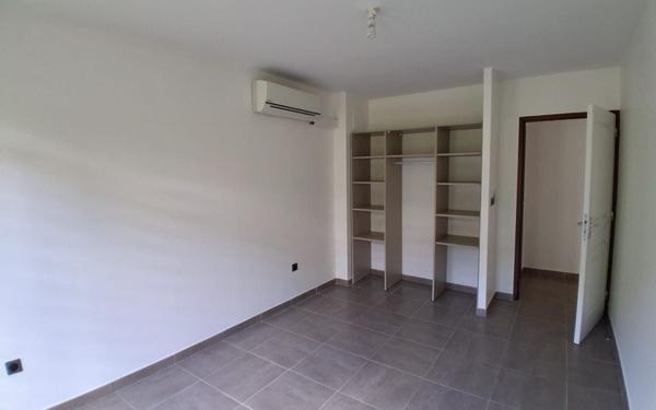 Appartement à vendre    2 pièces • 42,94 m2 Remire-Montjoly