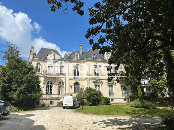 Location Appartement 2 pièces 52.07 m² - 62 COURS NATIONAL MICHEL BARON - APPART 301 Saintes 17100