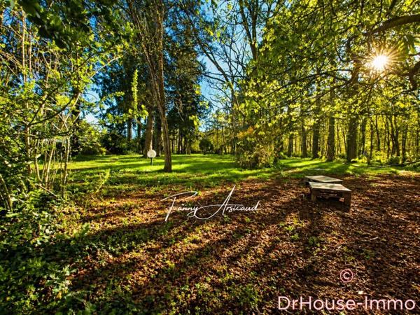 Maison à vendre 13 pièces de 372 m²