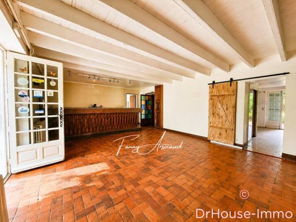 Maison à vendre 13 pièces de 372 m²