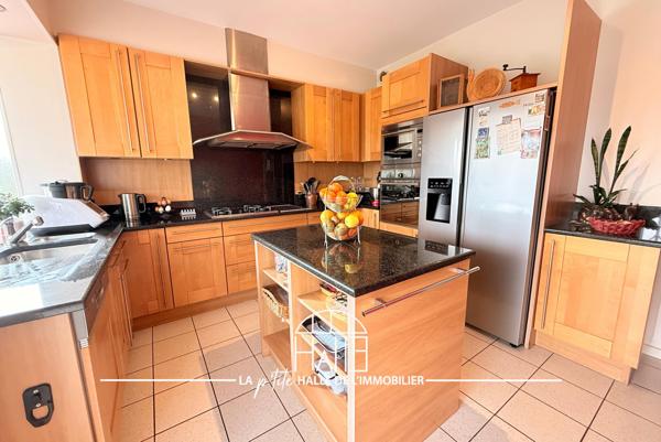 Maison 8 pièces - 170 m² Exclusivité efficity