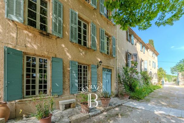 Aix-en-Provence, Château 13 Chambres -  1 011 m² à vendre