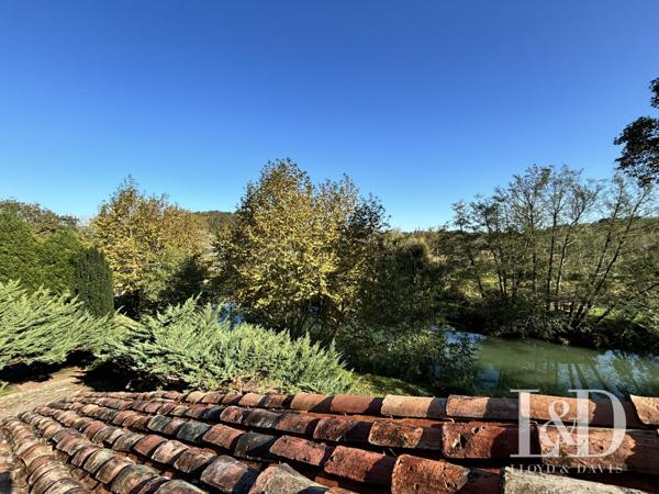FERME ENTIÈREMENT RÉNOVÉE PARC ARBORÉ