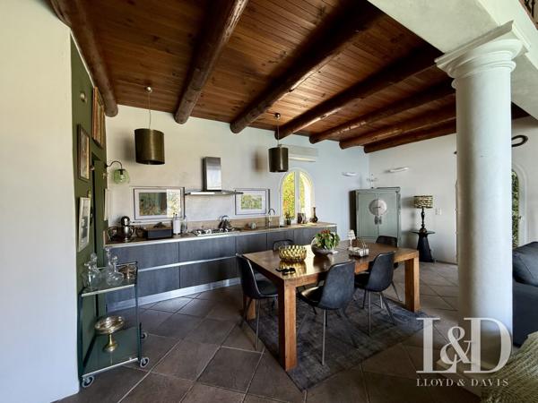 propriété exceptionelle avec vue panoramique unique sur les îles toscanes