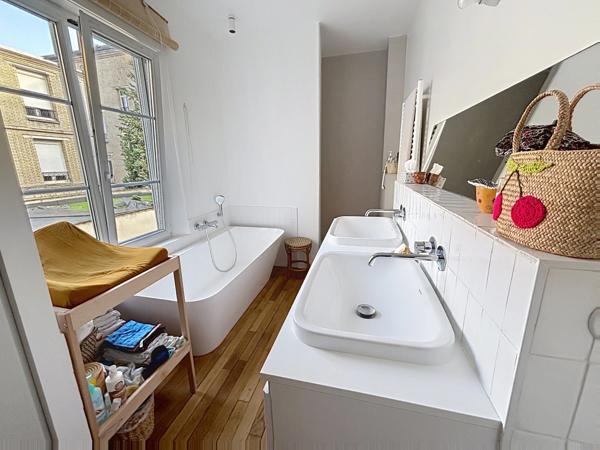 Maison à vendre 10 pièces, jardinet, REIMS (51)
