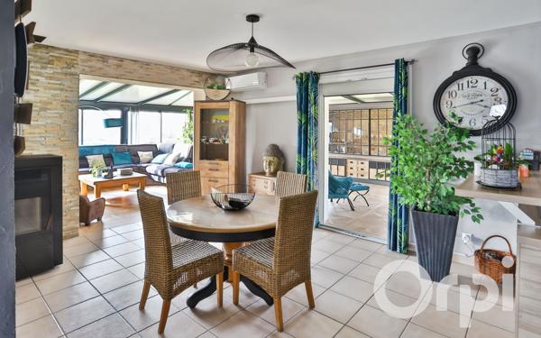 Maison à vendre    9 pièces • 207 m2 Gournay-en-Bray