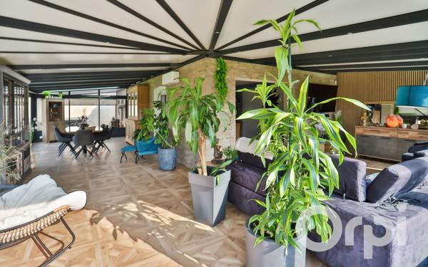 Maison à vendre    9 pièces • 207 m2 Gournay-en-Bray