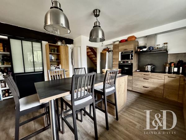 Magnanerie du XVIe siècle Rénovée dans un Hameau Dominant la Vallée de l'Eyrieux