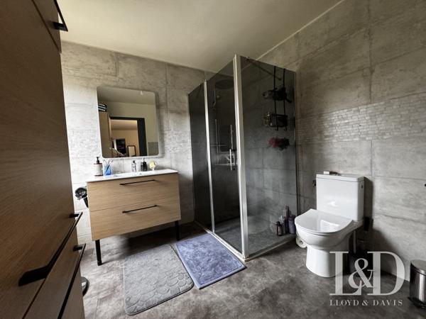 Magnanerie du XVIe siècle Rénovée dans un Hameau Dominant la Vallée de l'Eyrieux