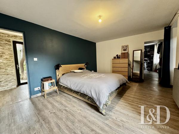 Magnanerie du XVIe siècle Rénovée dans un Hameau Dominant la Vallée de l'Eyrieux