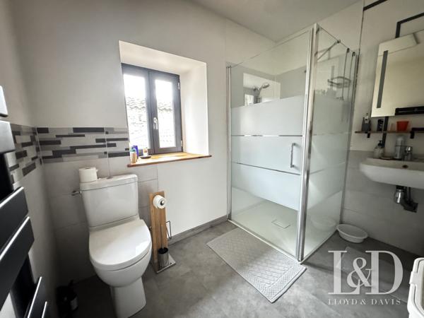 Magnanerie du XVIe siècle Rénovée dans un Hameau Dominant la Vallée de l'Eyrieux