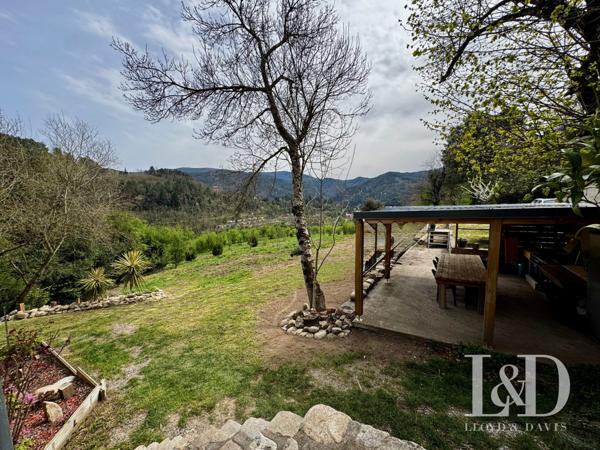 Magnanerie du XVIe siècle Rénovée dans un Hameau Dominant la Vallée de l'Eyrieux