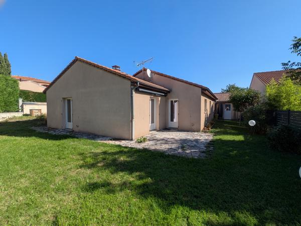 Maison
                                                                                                                                                                                                                                                                                                                        5 pièce(s)                                                                                                                                                                                                          3 chambre(s)                                                                                                                                                                                                          112  m²