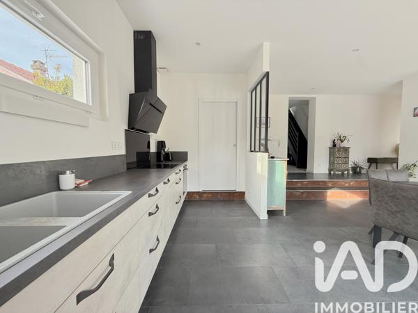 Maison à vendre 7 pièces 138 m² Villenave-d'Ornon