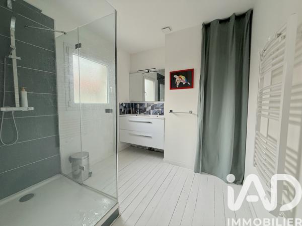 Maison à vendre 7 pièces 138 m² Villenave-d'Ornon