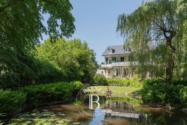 Thaon-les-Vosges, Maison  322 m² à vendre