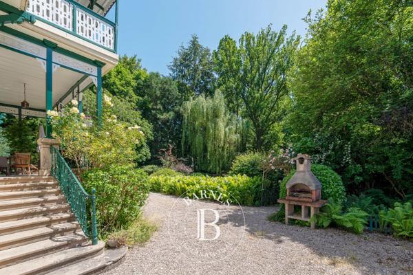 Thaon-les-Vosges, Maison  322 m² à vendre
