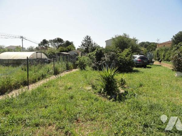 EN EXCLUSIVITE VILLA de 145 habitables environ sur une parcelle de terrain de 2500m². Elle se c...