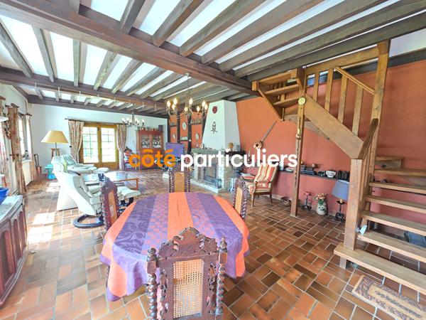 Vente Maison234 m² - 11 Pièces - FOUCHERES (89150)