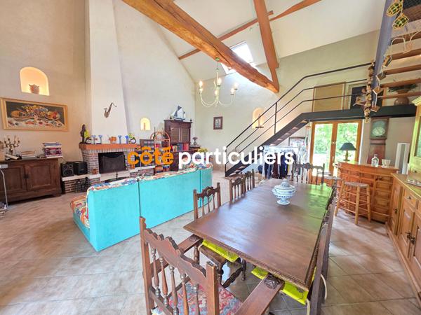 Vente Maison234 m² - 11 Pièces - FOUCHERES (89150)