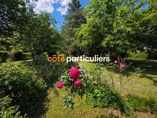 Vente Maison234 m² - 11 Pièces - FOUCHERES (89150)