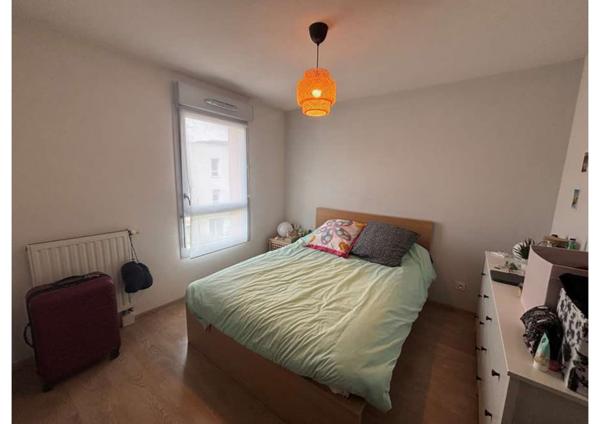 T2 de 40 m², avec balcon / box en sous-sol, idéalement situé.