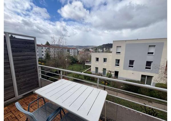 T2 de 40 m², avec balcon / box en sous-sol, idéalement situé.